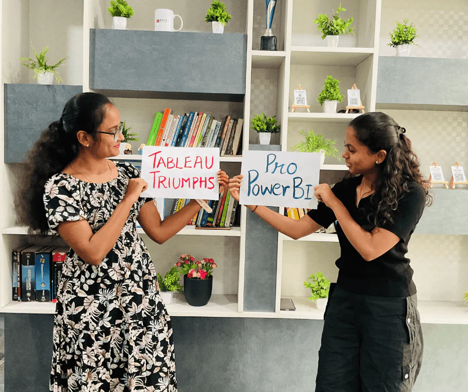 girlsteamsmallgrup (1)